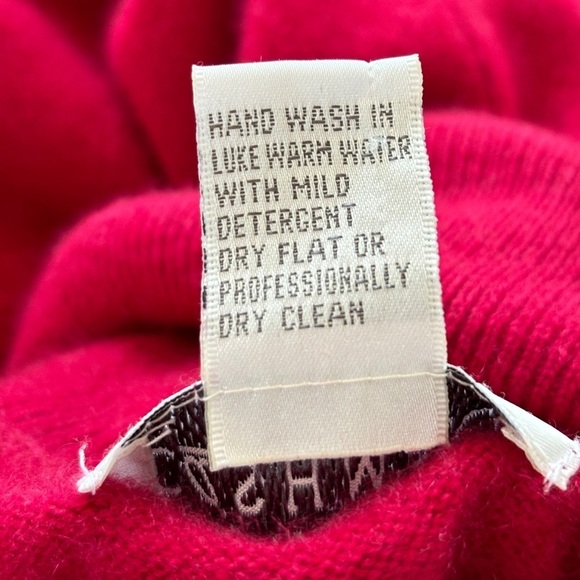 Sutton Studio 100% Cashmere Turtleneck Sweater Red Classic Womens Medium Petite - Picture 5 of 12